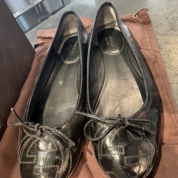 GUCCI ballet flats with original box and shoe bag. - Picture 2 of 6